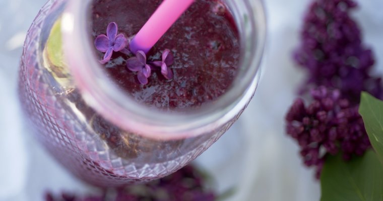 Blueberry and Beet Healthy Digestion Smoothie