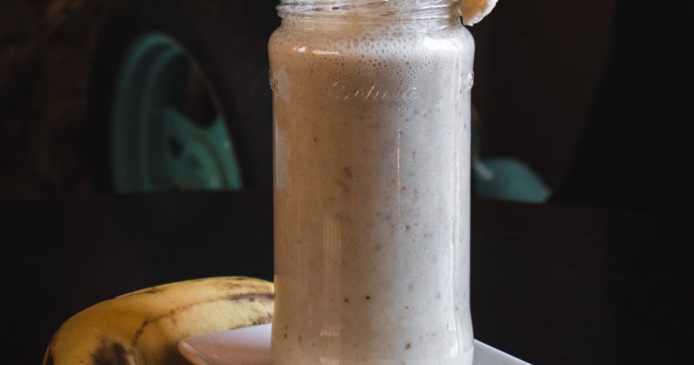 Banana and Almond Milk Smoothie For Constipation