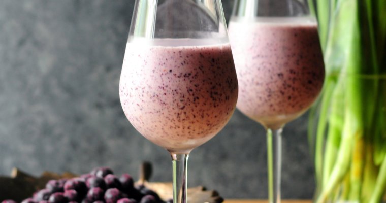Acne Busting Smoothie with Blueberries and Banana’s