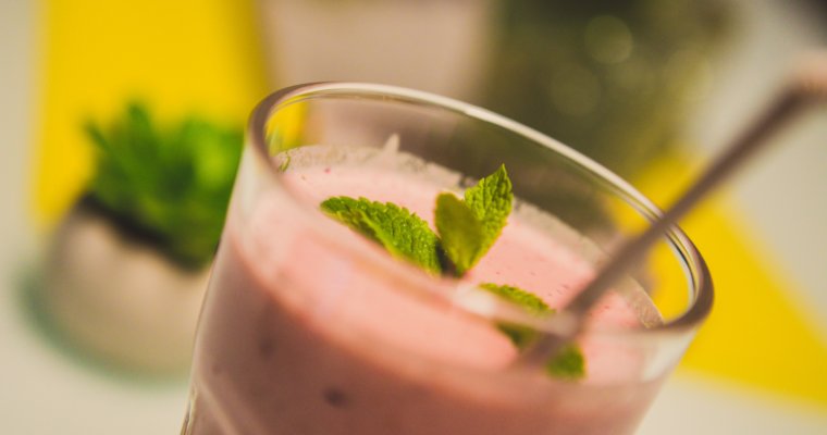Banana Strawberry Date Smoothie for Constipation