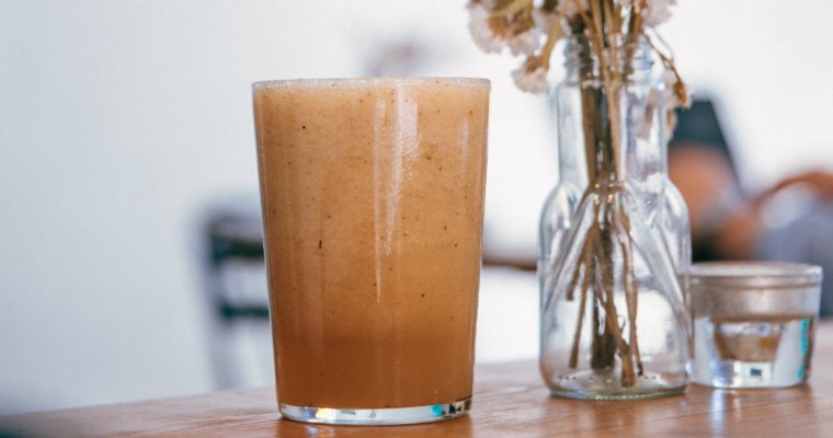 Inflammation Relief with A Cacao Berry Smoothie