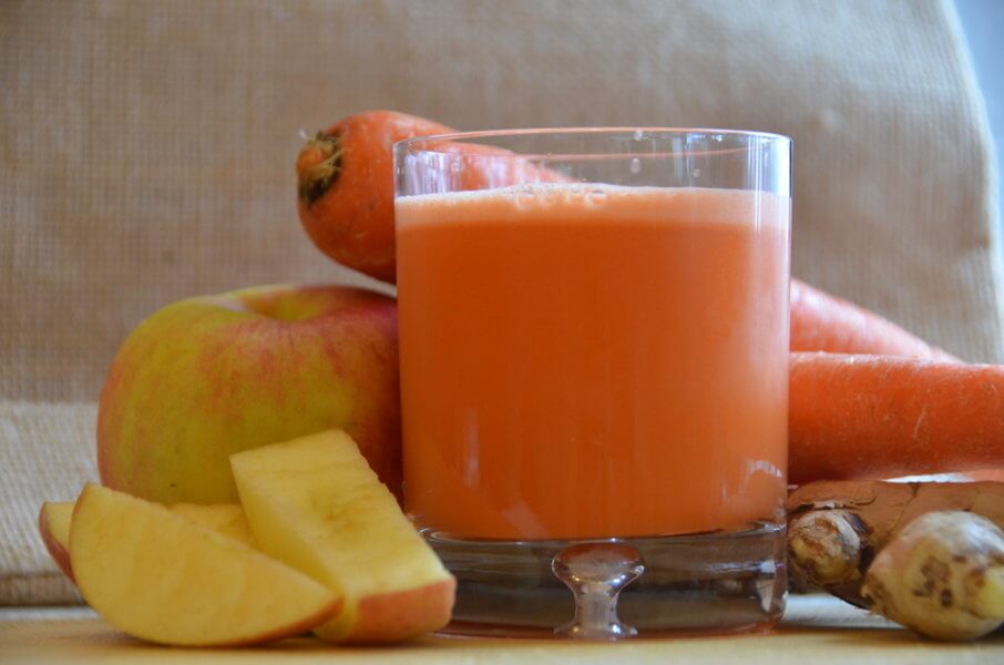 carrot apple coconut smoothie for acne