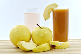 Detox Smoothie with Apple and Pineapple