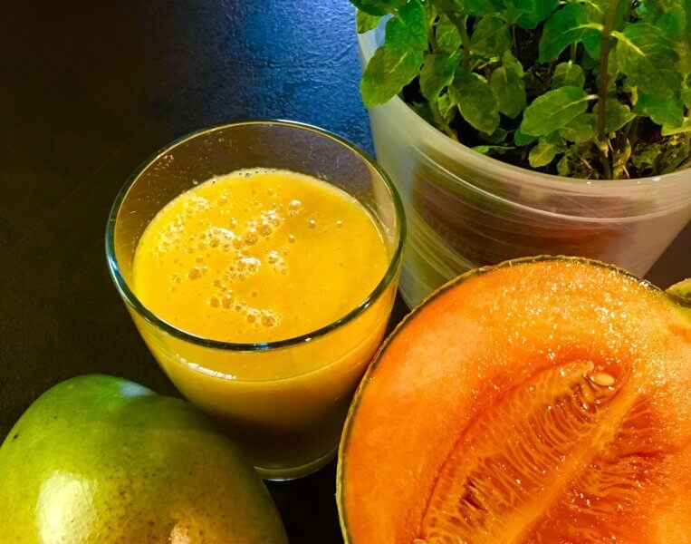 energizing smoothie matcha spinach mango melon