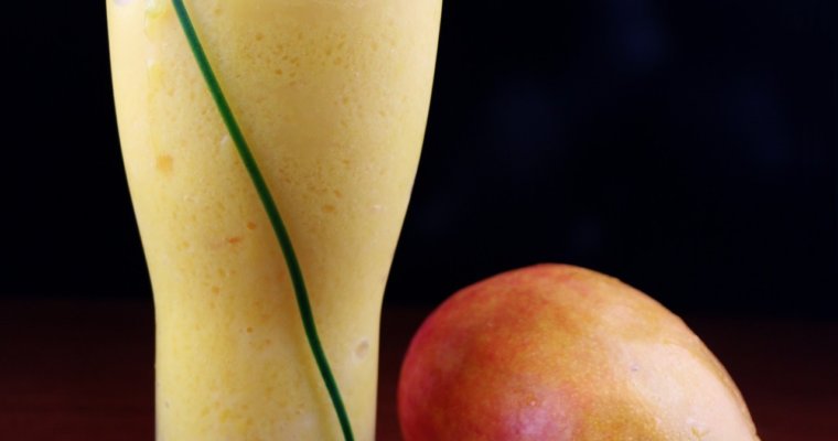 Pineapple Mango Smoothie for Inflammation