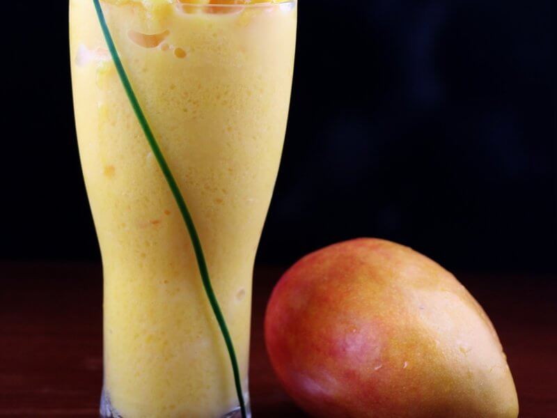 pineapple mango smoothie for inflammation