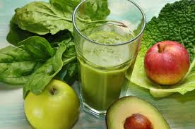 spinach avocado and apple smoothie for acne