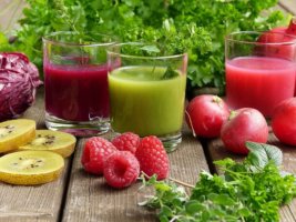 smoothies and juices