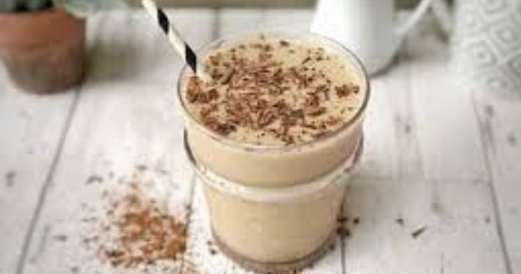 Banana Chocolate Smoothie to Help with Acne