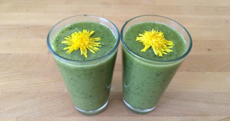 Super Green Tea Energy Smoothie – Strawberries and Matcha