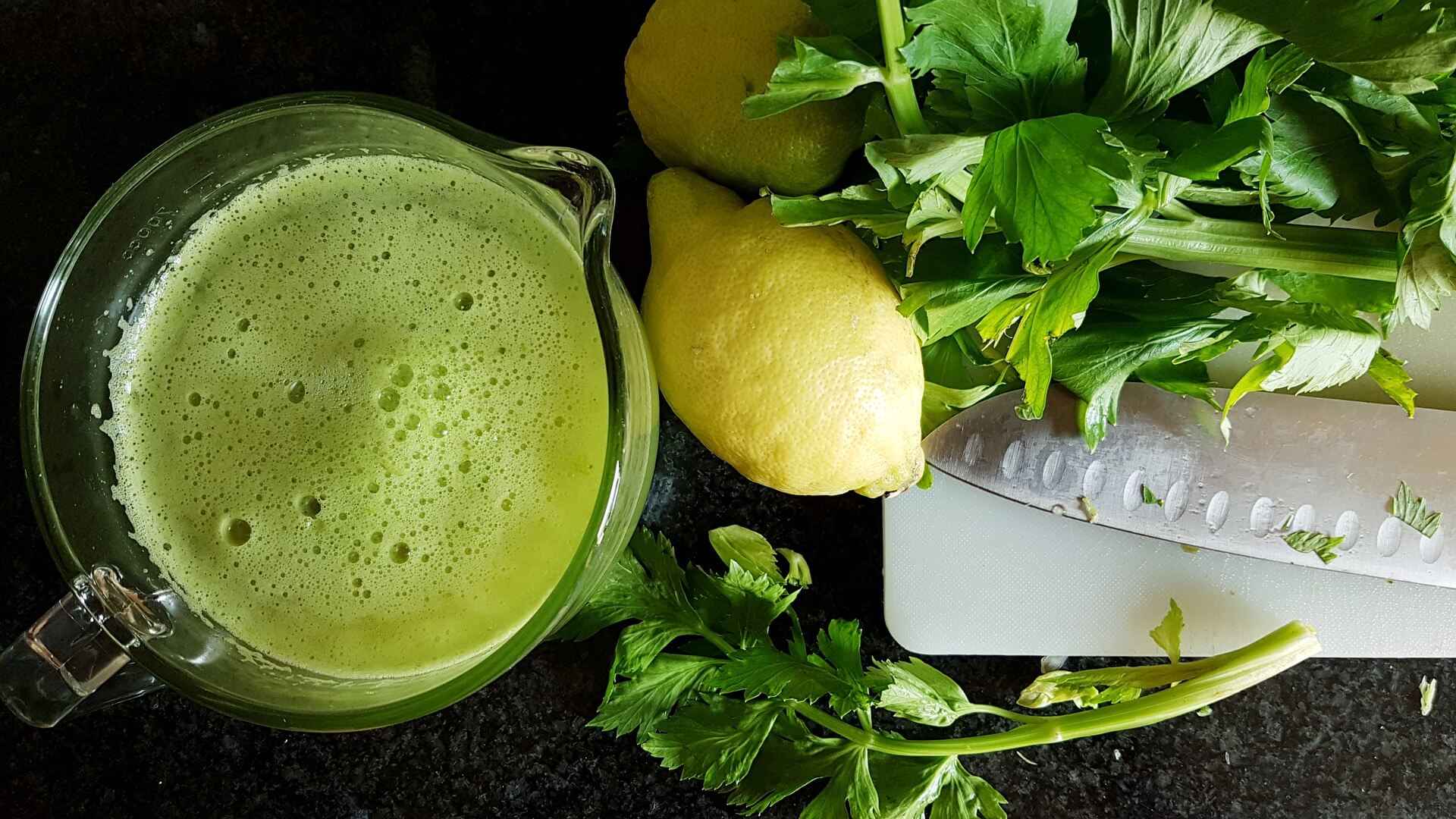 gut healthy green smoothie