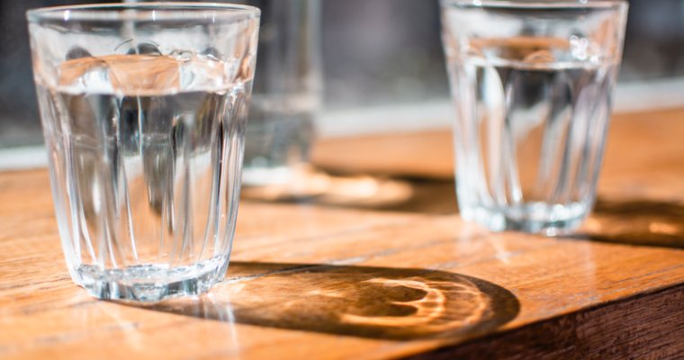 6 Reasons Why Drinking Water Helps You Lose Weight