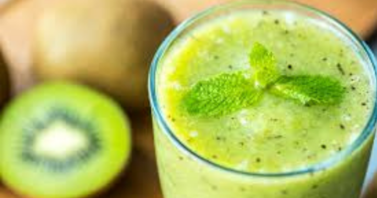 Acne Clearing Smoothie – Kiwi and Spirulina