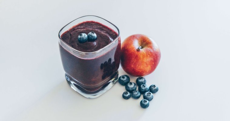 Apple Blueberry Smoothie for Energy