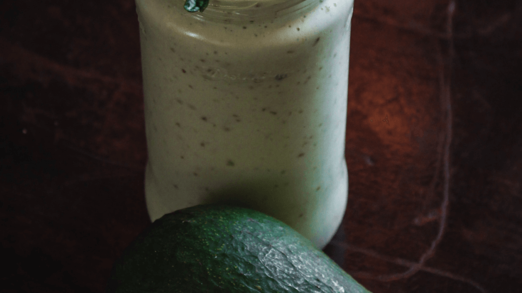 avocado and mint green breakfast smoothie