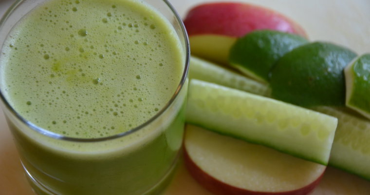 Apple and Greens Detox Smoothie