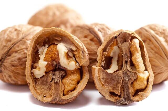 walnuts healthiest foods for women