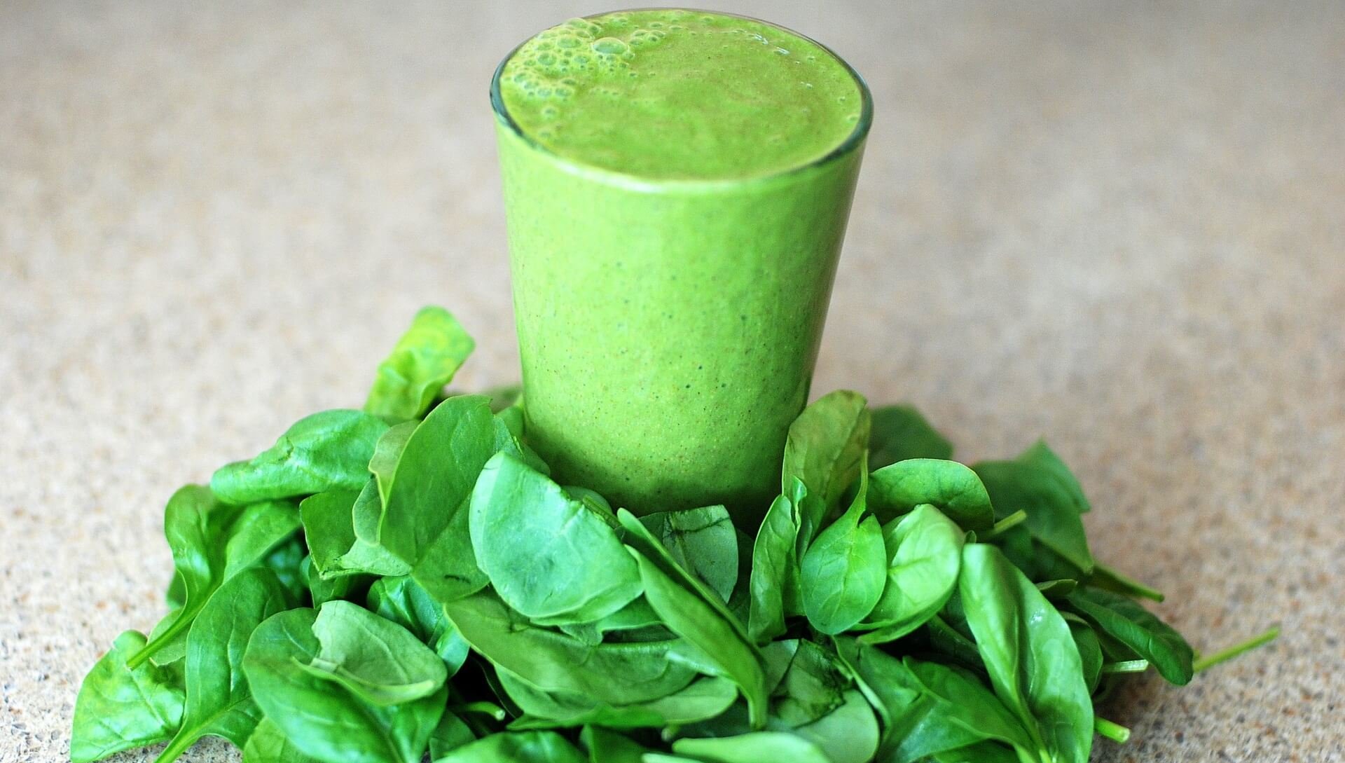 green smoothie for constipation and bloating