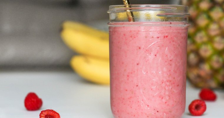 Pineapple Berry Anti-Inflammatory Smoothie