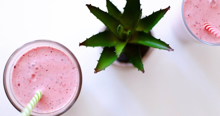 Anti-Inflammatory Pineapple, Strawberry and Ginger Smoothie