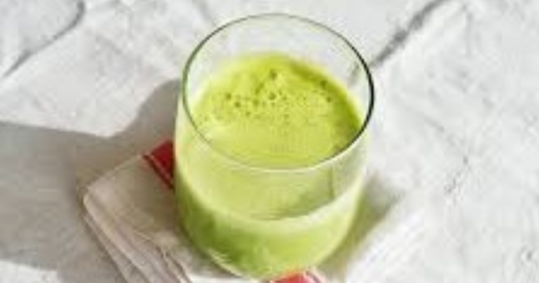 Apple Smoothie for Energy and Focus