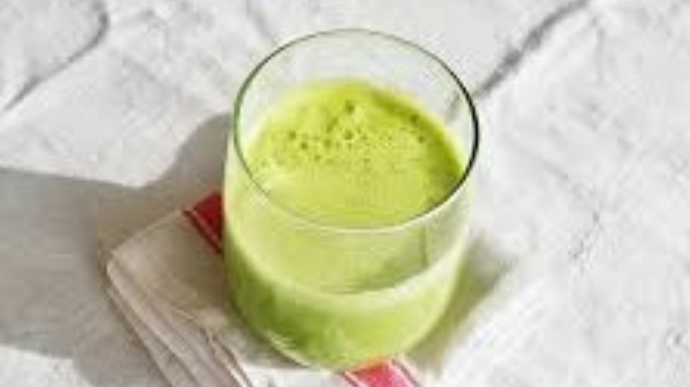 apple smoothie for energy and focus
