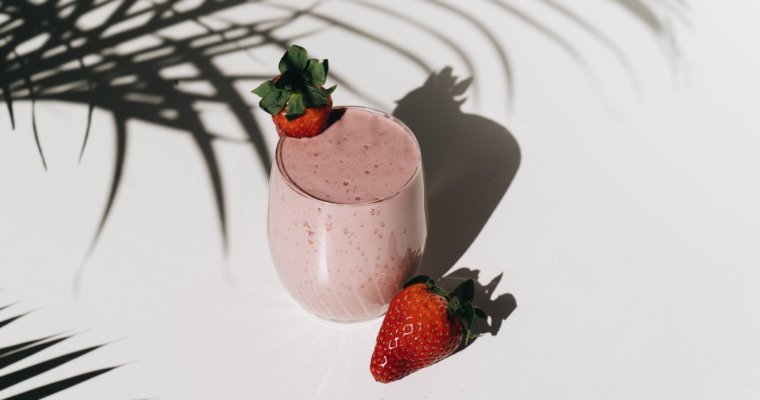 Strawberry Chaga Breakfast Smoothie