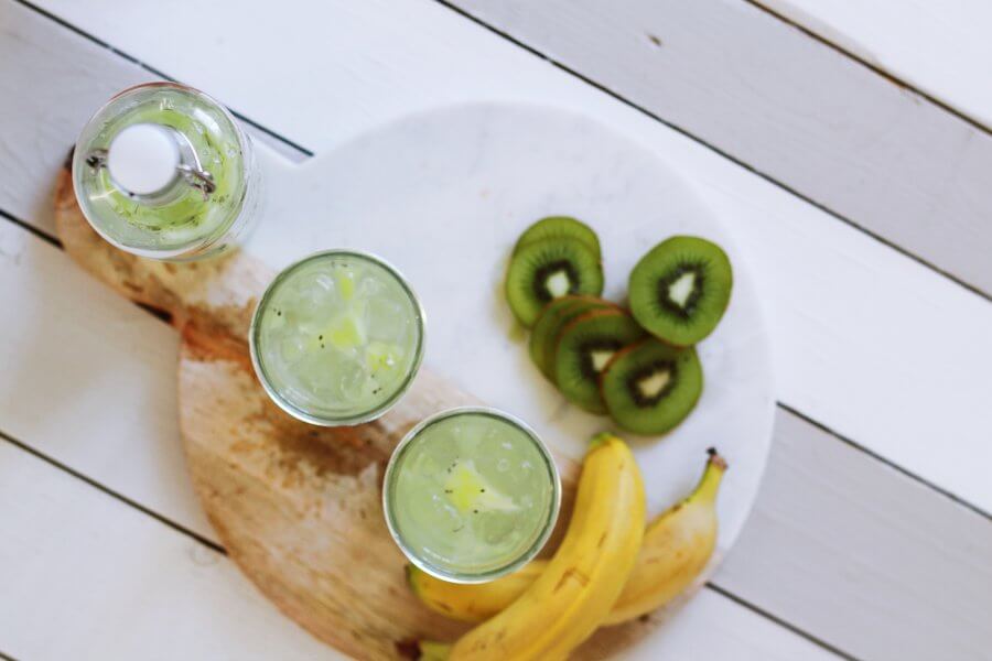 kiwi kefir smoothie for gut health
