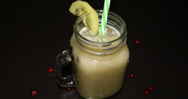 Kiwi and Pomegranate Energy Smoothie