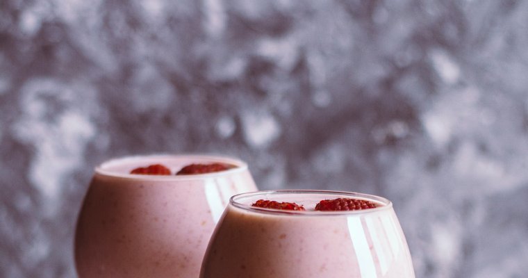 Raspberry Peach Gut Healthy Smoothie