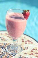 happy hour vodka strawberry field smoothie