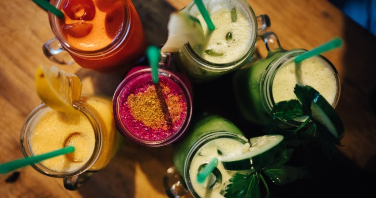 Over 400 Smoothie and Juice Recipes To Boost Your Health