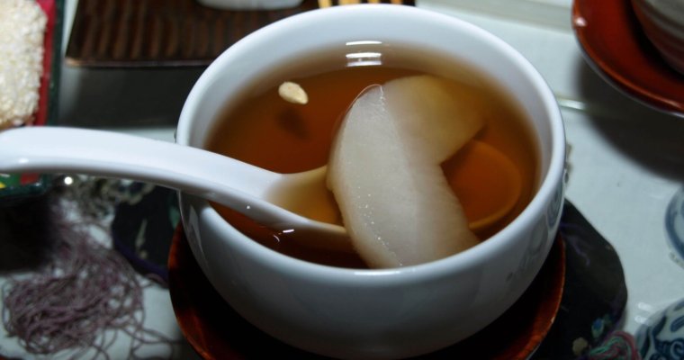 Pear Soup for Sore Throats and Lung Health