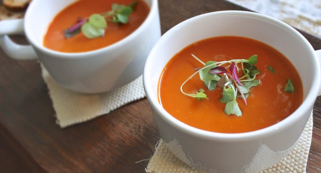 Creamy Avocado and Tomato Soup