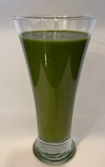 spinach reishi and collagen powder smoothie