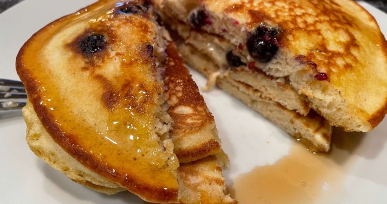 Easy Homemade Fluffy Pancakes from Scratch