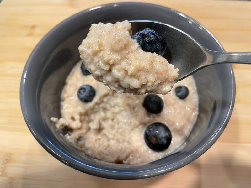 oats and cream of wheat with blueberries