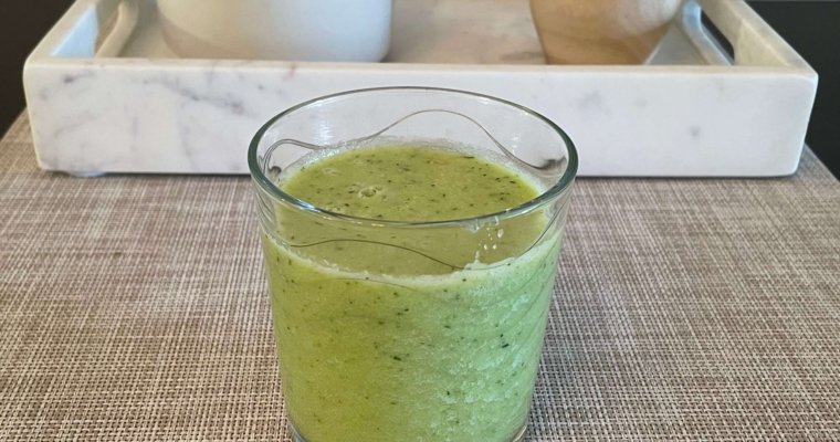 Cucumber, Lemon, Ginger, and Pineapple Weight Loss Juice