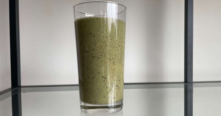 Blueberry Banana Spinach Smoothie Recipe