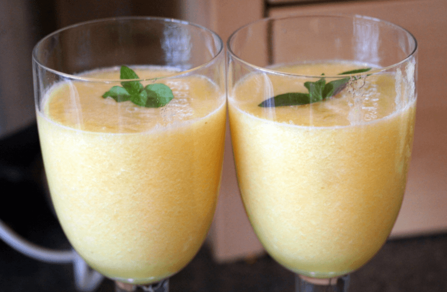 healthy banana pineapple smoothie