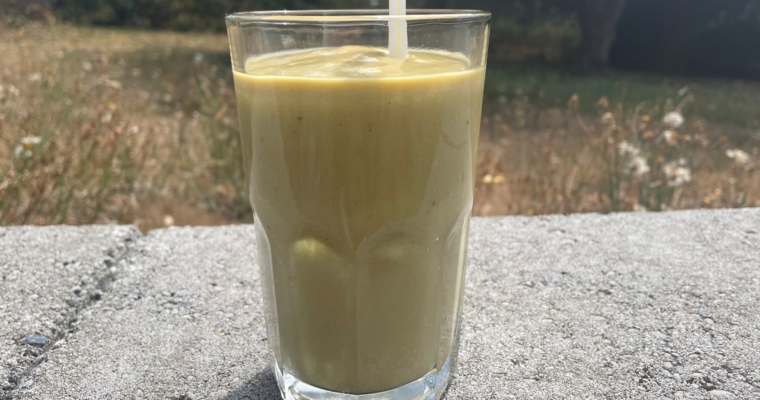 Pineapple Avocado Smoothie with Banana