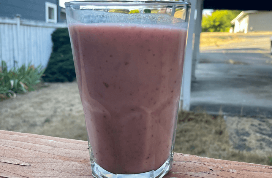 Delicious Strawberry Grape Smoothie with Pineapple