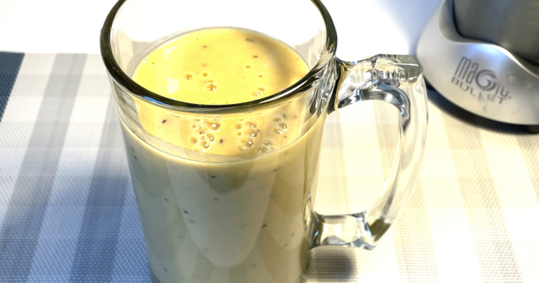 Pineapple Kiwi Banana Smoothie