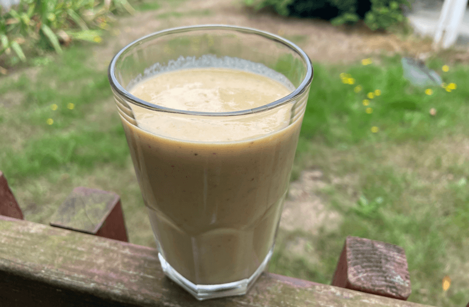 pineapple peach smoothie - reduce pain and swelling
