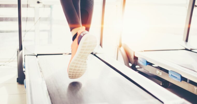 Simple 4-Week Treadmill Walking Plan That Actually Works For Beginners To Over Age 50